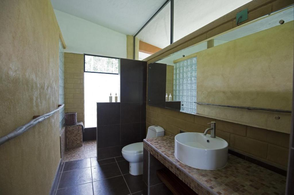 Canto De La Selva Jungle Lodge Selva Lacandona Chiapas Galaxia Eksteriør bilde
